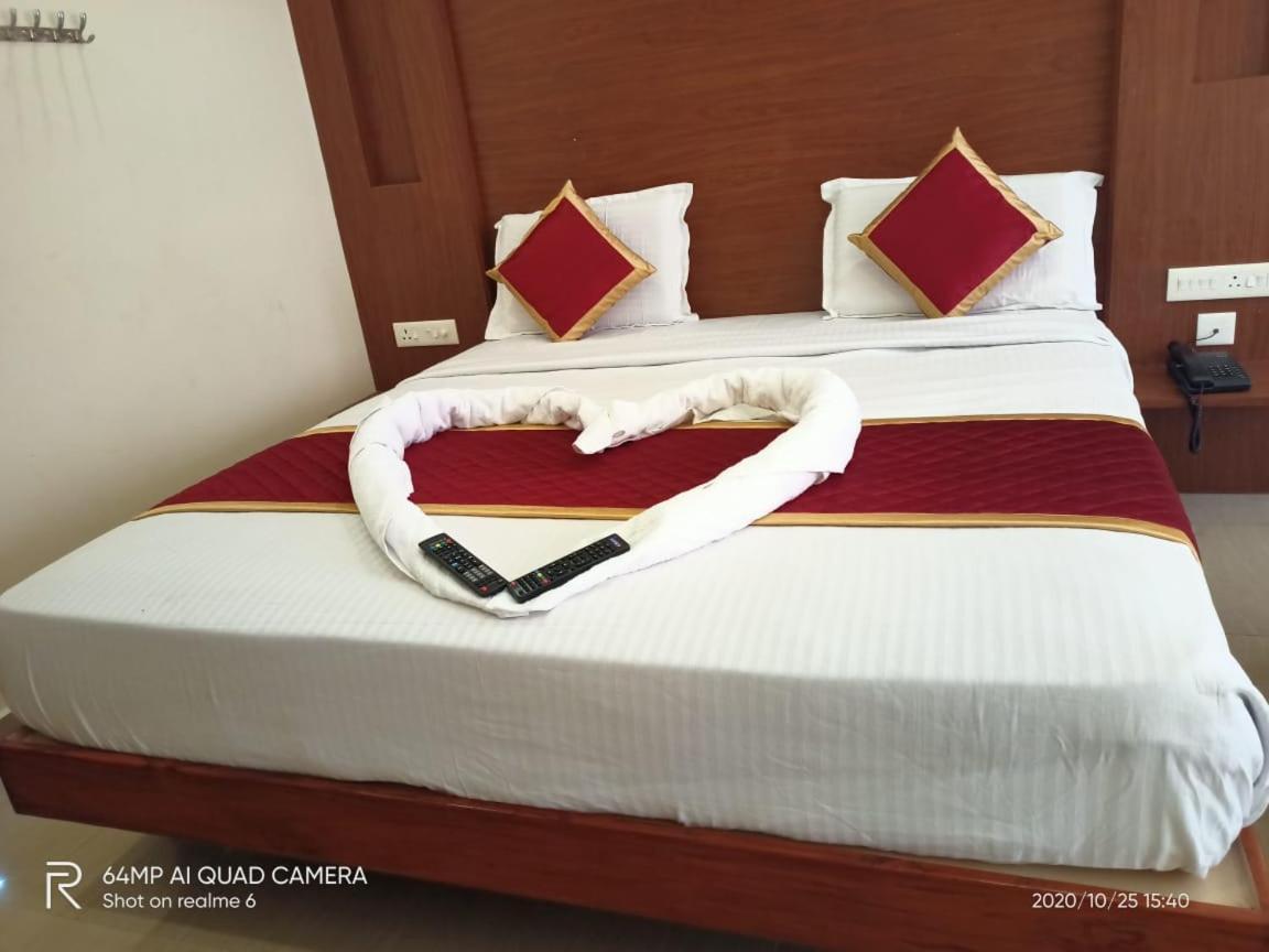 Meridian Castle Otel Pondicherry Dış mekan fotoğraf